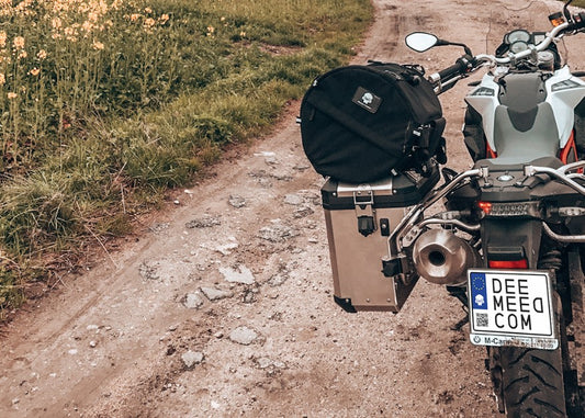 Deemeed TUBE Medium (25L) Cordura® – Vatnsheld mótorhjólataska í hólklaga hönnun