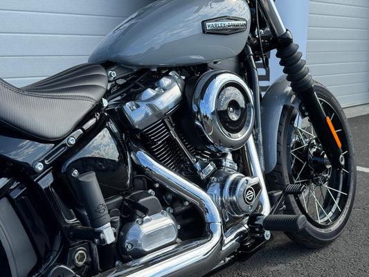 NÝTT HARLEY-DAVIDSON STREET BOB