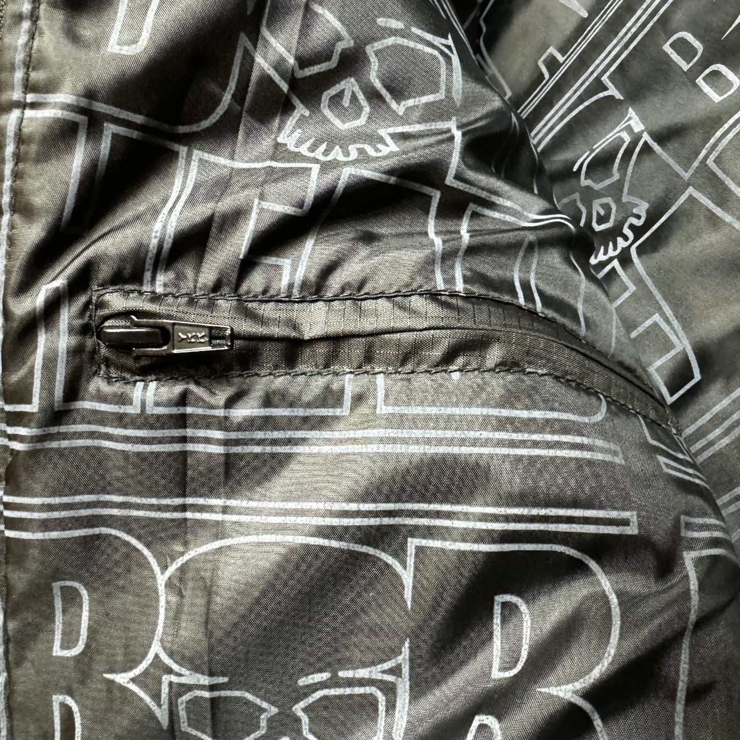 BOBHEAD All Black Padded Gillet – Svart bólstrað vesti