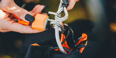 Deemeed- Öryggishjálmataska- tvöföld með viðvörunarlás